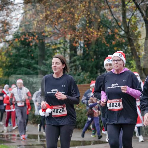 07.12.2025 - St. Pauli X-Mass-Run No. 15 Michael Burmester http://msf.ph/oto/9408507 07.12.2025 09:43:57 Laufen 15, 4626, 15, 4624 meine-sportfotos.de