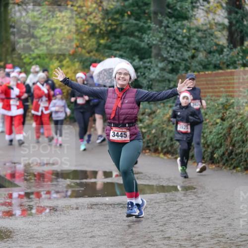 07.12.2025 - St. Pauli X-Mass-Run No. 15 Michael Burmester http://msf.ph/oto/9408512 07.12.2025 11:26:26 Laufen 3445, 1925, 3924 meine-sportfotos.de