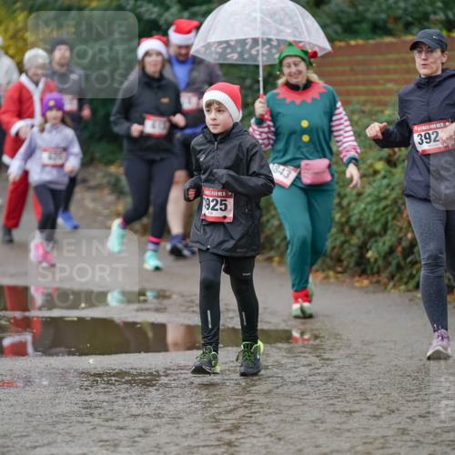 07.12.2025 - St. Pauli X-Mass-Run No. 15 Michael Burmester http://msf.ph/oto/9408527 07.12.2025 11:26:28 Laufen 621, 15, 925, 843, 392 meine-sportfotos.de