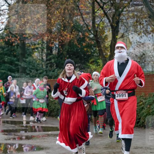 07.12.2025 - St. Pauli X-Mass-Run No. 15 Michael Burmester http://msf.ph/oto/9408537 07.12.2025 09:44:00 Laufen 1481, 5, 2691 meine-sportfotos.de