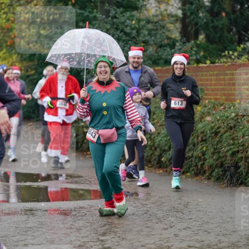 07.12.2025 - St. Pauli X-Mass-Run No. 15 Michael Burmester http://msf.ph/oto/9408548 07.12.2025 11:26:31 Laufen 3924, 384, 843, 613 meine-sportfotos.de