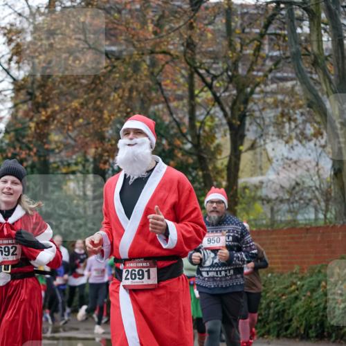 07.12.2025 - St. Pauli X-Mass-Run No. 15 Michael Burmester http://msf.ph/oto/9408552 07.12.2025 09:44:01 Laufen 15, 92, 15, 2691, 950 meine-sportfotos.de