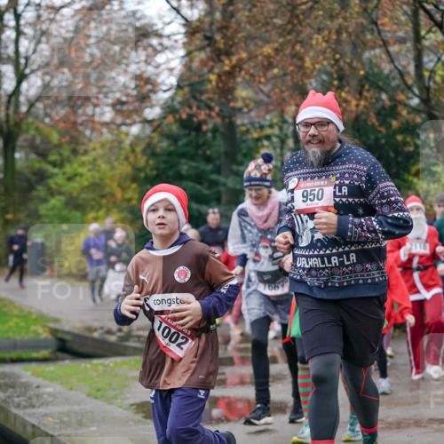07.12.2025 - St. Pauli X-Mass-Run No. 15 Michael Burmester http://msf.ph/oto/9408567 07.12.2025 09:44:02 Laufen 15, 1002, 5, 950, 766, 2110 meine-sportfotos.de