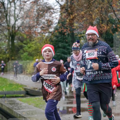 07.12.2025 - St. Pauli X-Mass-Run No. 15 Michael Burmester http://msf.ph/oto/9408570 07.12.2025 09:44:02 Laufen 15, 1002, 5, 950, 1664 meine-sportfotos.de