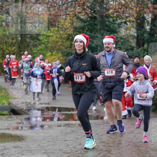 07.12.2025 - St. Pauli X-Mass-Run No. 15 Michael Burmester http://msf.ph/oto/9408575 07.12.2025 11:26:34 Laufen 618, 613 meine-sportfotos.de