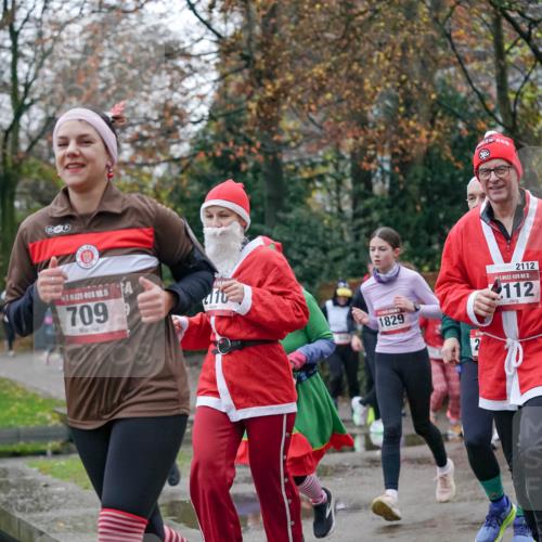 07.12.2025 - St. Pauli X-Mass-Run No. 15 Michael Burmester http://msf.ph/oto/9408585 07.12.2025 09:44:05 Laufen 5, 709, 410, 1829, 2, 2112, 15, 112 meine-sportfotos.de