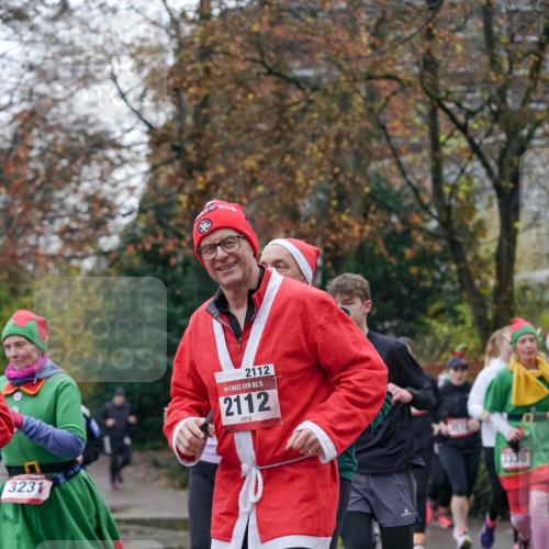 07.12.2025 - St. Pauli X-Mass-Run No. 15 Michael Burmester http://msf.ph/oto/9408594 07.12.2025 09:44:06 Laufen 3231, 2112, 15, 2112, 3330 meine-sportfotos.de