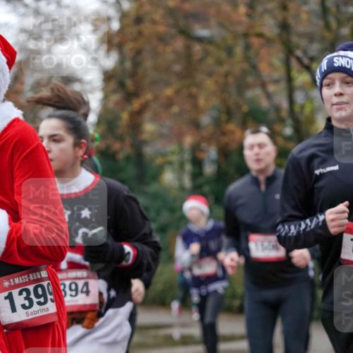 07.12.2025 - St. Pauli X-Mass-Run No. 15 Michael Burmester http://msf.ph/oto/9408627 07.12.2025 09:44:09 Laufen 1399, 394 meine-sportfotos.de