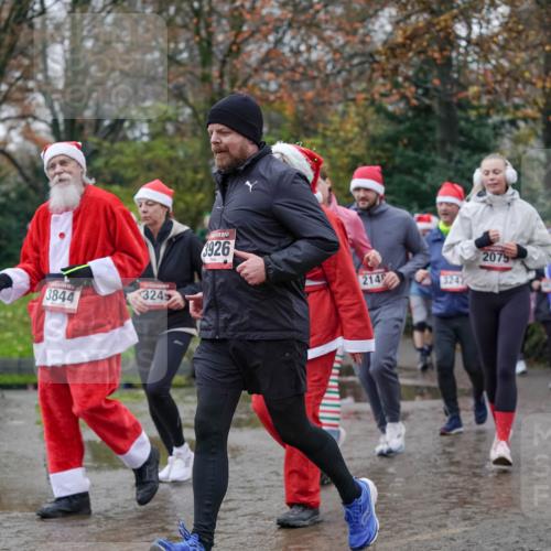 07.12.2025 - St. Pauli X-Mass-Run No. 15 Michael Burmester http://msf.ph/oto/9408632 07.12.2025 11:26:39 Laufen 3844, 3245, 3926, 214, 324, 2075, 3510 meine-sportfotos.de
