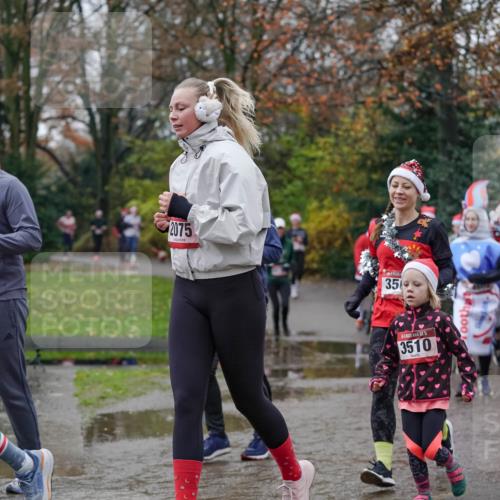 07.12.2025 - St. Pauli X-Mass-Run No. 15 Michael Burmester http://msf.ph/oto/9408653 07.12.2025 11:26:41 Laufen 2970, 8, 2075, 35, 5, 3510 meine-sportfotos.de
