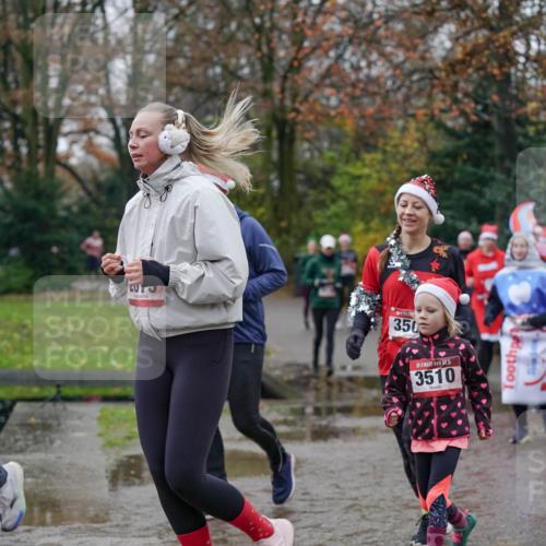 07.12.2025 - St. Pauli X-Mass-Run No. 15 Michael Burmester http://msf.ph/oto/9408659 07.12.2025 11:26:41 Laufen 148, 350, 5, 3510 meine-sportfotos.de