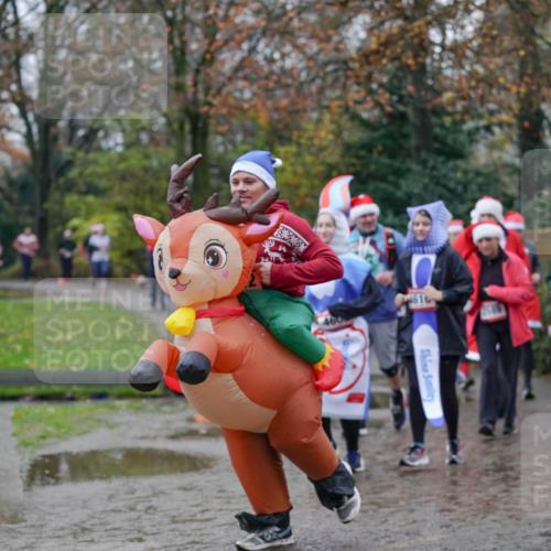 07.12.2025 - St. Pauli X-Mass-Run No. 15 Michael Burmester http://msf.ph/oto/9408670 07.12.2025 11:26:43 Laufen  meine-sportfotos.de