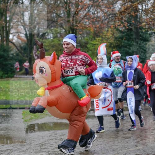 07.12.2025 - St. Pauli X-Mass-Run No. 15 Michael Burmester http://msf.ph/oto/9408676 07.12.2025 11:26:43 Laufen 5, 4612, 602, 670, 610, 2589, 1001, 2672 meine-sportfotos.de