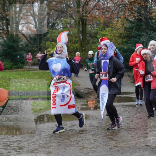 07.12.2025 - St. Pauli X-Mass-Run No. 15 Michael Burmester http://msf.ph/oto/9408688 07.12.2025 11:26:44 Laufen 612, 4602, 4610, 2589, 4184, 2672 meine-sportfotos.de