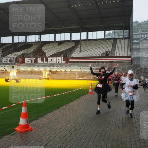 07.12.2025 - St. Pauli X-Mass-Run No. 15 Fabian Wolf http://msf.ph/oto/9408703 07.12.2025 11:07:48 Ziel 77, 271, 273, 286, 293, 315, 332, 377, 389, 397, 623, 1235, 1378, 1381, 1382, 1383, 1439, 1441, 1460, 1509, 1812, 1824, 1866, 1910, 2693 meine-sportfotos.de