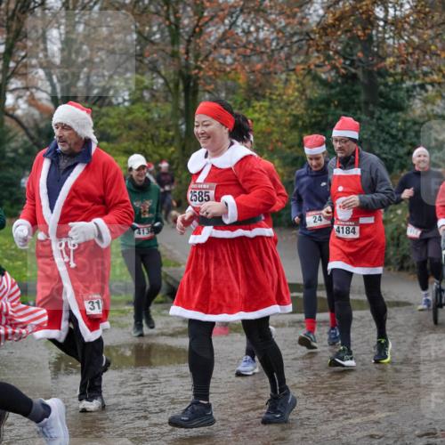 07.12.2025 - St. Pauli X-Mass-Run No. 15 Michael Burmester http://msf.ph/oto/9408721 07.12.2025 11:26:46 Laufen 158, 31, 413, 5, 2585, 24, 4184, 2203 meine-sportfotos.de