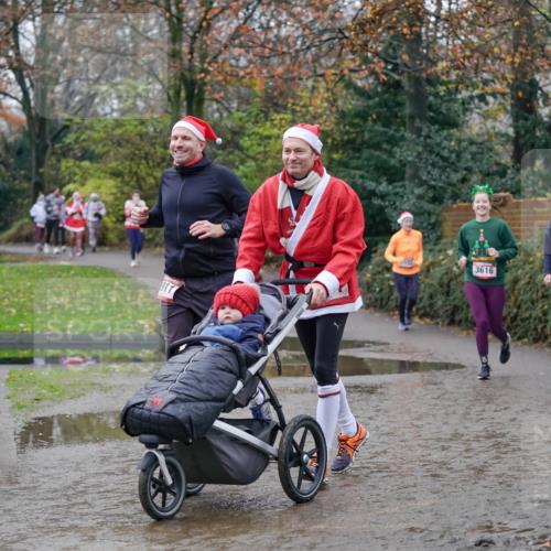 07.12.2025 - St. Pauli X-Mass-Run No. 15 Michael Burmester http://msf.ph/oto/9408772 07.12.2025 11:26:49 Laufen 917, 3616, 3618 meine-sportfotos.de