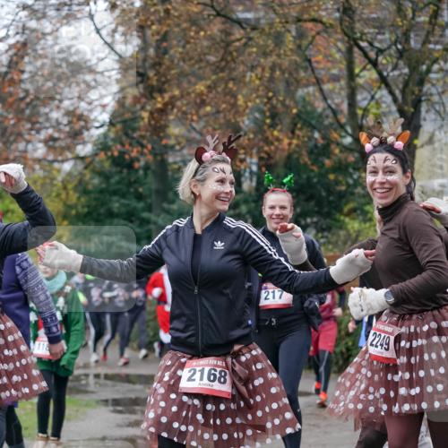 07.12.2025 - St. Pauli X-Mass-Run No. 15 Michael Burmester http://msf.ph/oto/9408840 07.12.2025 09:44:31 Laufen 004, 15, 2168, 217, 2249 meine-sportfotos.de