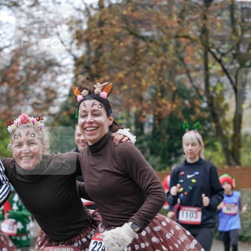 07.12.2025 - St. Pauli X-Mass-Run No. 15 Michael Burmester http://msf.ph/oto/9408854 07.12.2025 09:44:32 Laufen 15, 1991, 2245, 1103 meine-sportfotos.de