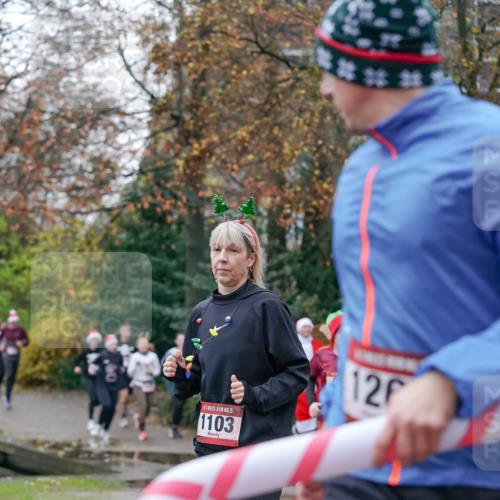 07.12.2025 - St. Pauli X-Mass-Run No. 15 Michael Burmester http://msf.ph/oto/9408857 07.12.2025 09:44:33 Laufen 15, 1103, 12 meine-sportfotos.de