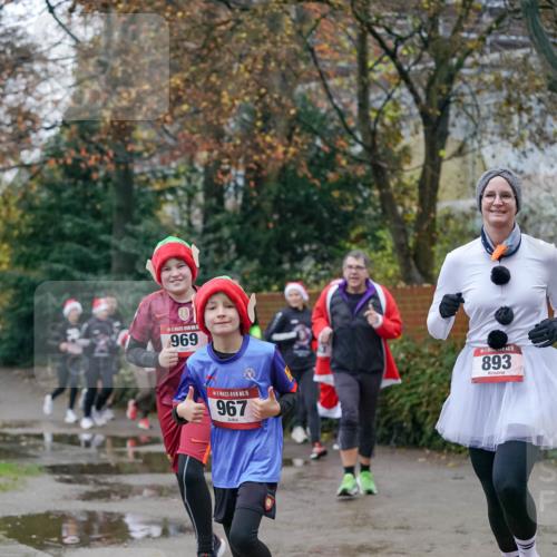 07.12.2025 - St. Pauli X-Mass-Run No. 15 Michael Burmester http://msf.ph/oto/9408866 07.12.2025 09:44:34 Laufen 969, 15, 967, 15, 893 meine-sportfotos.de