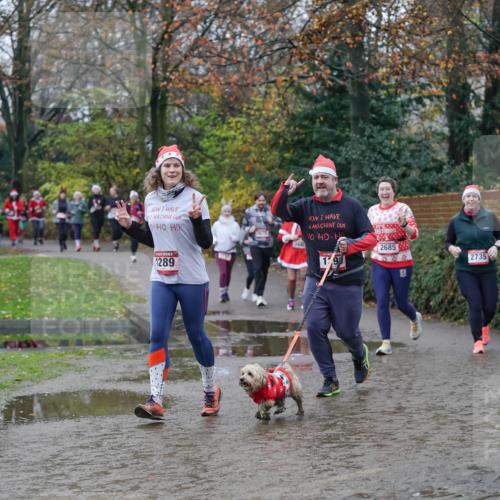 07.12.2025 - St. Pauli X-Mass-Run No. 15 Michael Burmester http://msf.ph/oto/9408880 07.12.2025 11:27:00 Laufen 0, 1289, 4, 2685, 19, 2735 meine-sportfotos.de