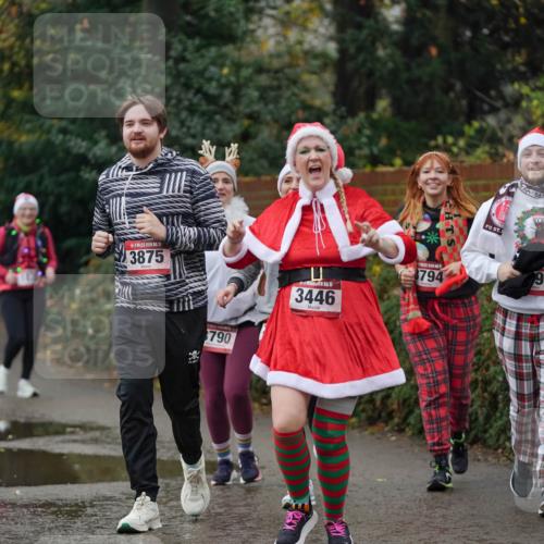 07.12.2025 - St. Pauli X-Mass-Run No. 15 Michael Burmester http://msf.ph/oto/9408937 07.12.2025 11:27:07 Laufen 15, 3875, 790, 3446, 8794, 45, 95 meine-sportfotos.de