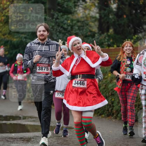 07.12.2025 - St. Pauli X-Mass-Run No. 15 Michael Burmester http://msf.ph/oto/9408946 07.12.2025 11:27:07 Laufen 15, 3875, 379, 5, 3446, 379, 15, 3795 meine-sportfotos.de