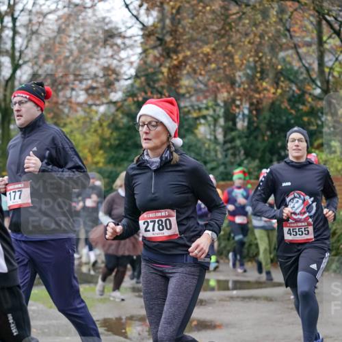 07.12.2025 - St. Pauli X-Mass-Run No. 15 Michael Burmester http://msf.ph/oto/9408956 07.12.2025 09:44:44 Laufen 177, 09, 8294, 15, 2780, 4555 meine-sportfotos.de
