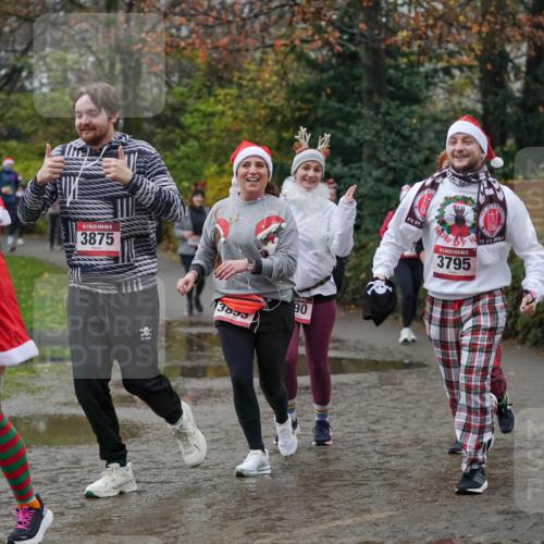 07.12.2025 - St. Pauli X-Mass-Run No. 15 Michael Burmester http://msf.ph/oto/9408969 07.12.2025 11:27:09 Laufen 3446, 15, 3875, 3055, 90, 15, 3795 meine-sportfotos.de