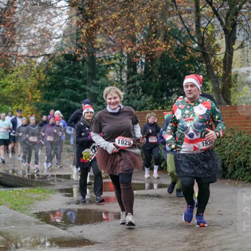 07.12.2025 - St. Pauli X-Mass-Run No. 15 Michael Burmester http://msf.ph/oto/9408971 07.12.2025 09:44:46 Laufen 1929, 3970, 1935 meine-sportfotos.de