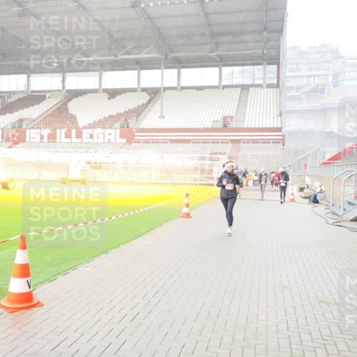 07.12.2025 - St. Pauli X-Mass-Run No. 15 Fabian Wolf http://msf.ph/oto/9409003 07.12.2025 11:08:10 Ziel 100, 629, 635, 653, 772, 774, 1123, 1129, 1226, 1230, 1249, 1342, 1355, 1520, 1525, 1559, 1560, 1596, 1809, 1810, 4798, 4815 meine-sportfotos.de