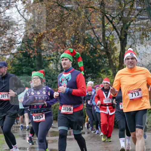 07.12.2025 - St. Pauli X-Mass-Run No. 15 Michael Burmester http://msf.ph/oto/9409007 07.12.2025 09:44:50 Laufen 1, 15, 3971, 1000000000000, 3857, 60000006, 3859, 3300, 39, 713 meine-sportfotos.de