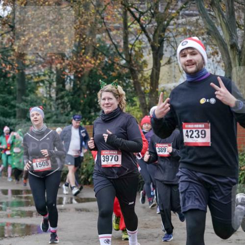 07.12.2025 - St. Pauli X-Mass-Run No. 15 Michael Burmester http://msf.ph/oto/9409015 07.12.2025 09:44:51 Laufen 1505, 5, 3970, 389, 4239 meine-sportfotos.de