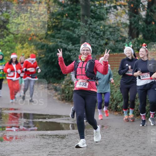 07.12.2025 - St. Pauli X-Mass-Run No. 15 Michael Burmester http://msf.ph/oto/9409025 07.12.2025 11:27:13 Laufen 1835, 648, 3650 meine-sportfotos.de