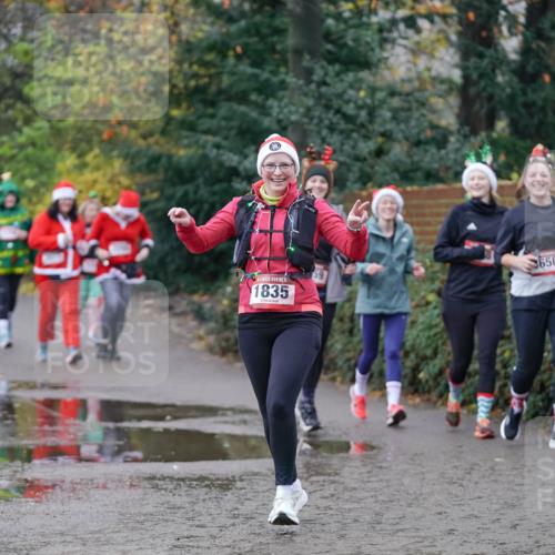 07.12.2025 - St. Pauli X-Mass-Run No. 15 Michael Burmester http://msf.ph/oto/9409031 07.12.2025 11:27:13 Laufen 1835, 3650 meine-sportfotos.de