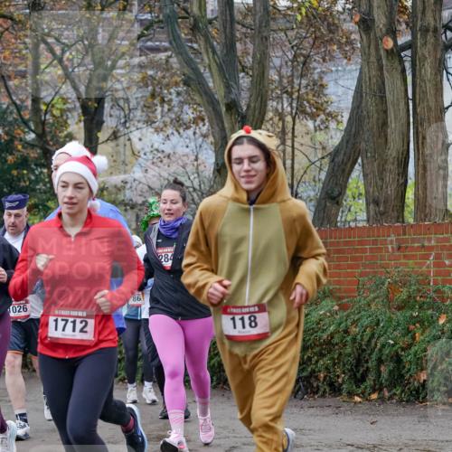 07.12.2025 - St. Pauli X-Mass-Run No. 15 Michael Burmester http://msf.ph/oto/9409036 07.12.2025 09:44:55 Laufen 1026, 1712, 284, 86, 118 meine-sportfotos.de