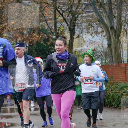 07.12.2025 - St. Pauli X-Mass-Run No. 15 Michael Burmester http://msf.ph/oto/9409045 07.12.2025 09:44:56 Laufen 1026, 5, 15, 284, 4670 meine-sportfotos.de