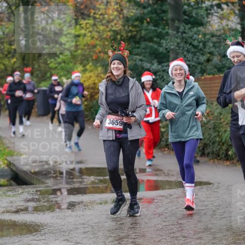 07.12.2025 - St. Pauli X-Mass-Run No. 15 Michael Burmester http://msf.ph/oto/9409052 07.12.2025 11:27:16 Laufen 3659, 5, 3650 meine-sportfotos.de