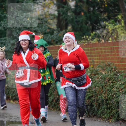 07.12.2025 - St. Pauli X-Mass-Run No. 15 Michael Burmester http://msf.ph/oto/9409079 07.12.2025 11:27:20 Laufen 2077, 209 meine-sportfotos.de