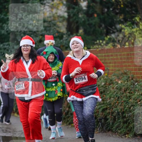 07.12.2025 - St. Pauli X-Mass-Run No. 15 Michael Burmester http://msf.ph/oto/9409085 07.12.2025 11:27:20 Laufen 2077, 3356, 15, 2094 meine-sportfotos.de