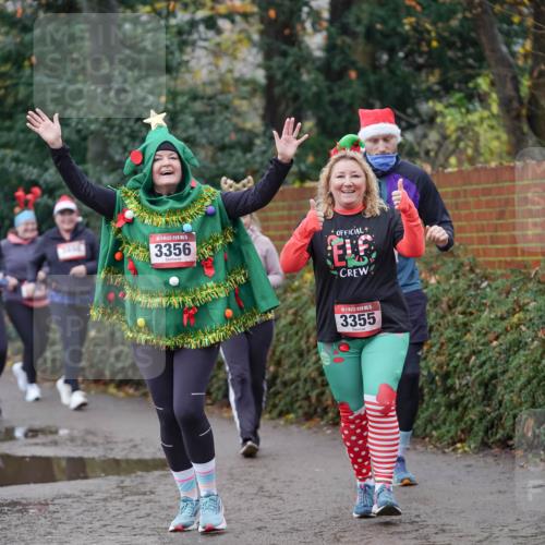 07.12.2025 - St. Pauli X-Mass-Run No. 15 Michael Burmester http://msf.ph/oto/9409103 07.12.2025 11:27:22 Laufen 2594, 349, 3464, 3356, 15, 3355 meine-sportfotos.de