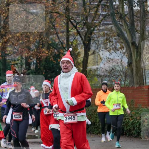 07.12.2025 - St. Pauli X-Mass-Run No. 15 Michael Burmester http://msf.ph/oto/9409123 07.12.2025 09:45:06 Laufen 4235, 423, 15, 3945, 1479 meine-sportfotos.de