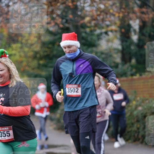 07.12.2025 - St. Pauli X-Mass-Run No. 15 Michael Burmester http://msf.ph/oto/9409130 07.12.2025 11:27:24 Laufen 3502, 15, 3355 meine-sportfotos.de
