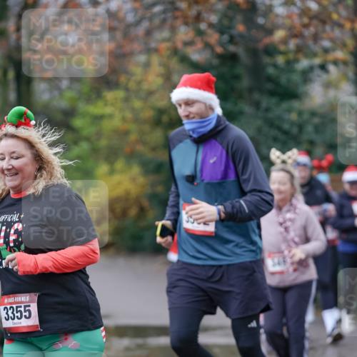 07.12.2025 - St. Pauli X-Mass-Run No. 15 Michael Burmester http://msf.ph/oto/9409136 07.12.2025 11:27:25 Laufen 15, 3355 meine-sportfotos.de