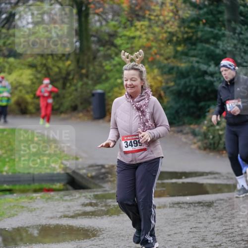 07.12.2025 - St. Pauli X-Mass-Run No. 15 Michael Burmester http://msf.ph/oto/9409151 07.12.2025 11:27:26 Laufen 3499, 2514 meine-sportfotos.de