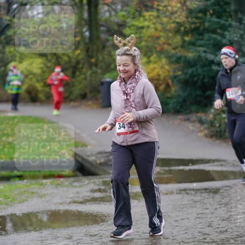 07.12.2025 - St. Pauli X-Mass-Run No. 15 Michael Burmester http://msf.ph/oto/9409154 07.12.2025 11:27:26 Laufen 340, 3496, 1538, 2545 meine-sportfotos.de