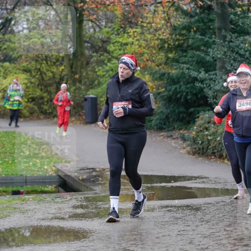 07.12.2025 - St. Pauli X-Mass-Run No. 15 Michael Burmester http://msf.ph/oto/9409157 07.12.2025 11:27:27 Laufen 3498, 2599, 259 meine-sportfotos.de