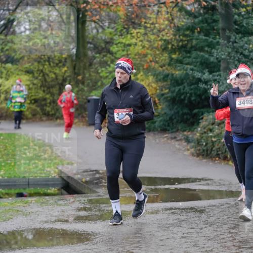 07.12.2025 - St. Pauli X-Mass-Run No. 15 Michael Burmester http://msf.ph/oto/9409160 07.12.2025 11:27:28 Laufen 3498, 2599, 25 meine-sportfotos.de
