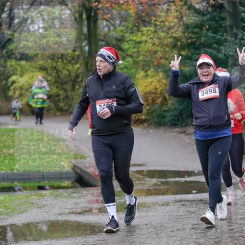 07.12.2025 - St. Pauli X-Mass-Run No. 15 Michael Burmester http://msf.ph/oto/9409169 07.12.2025 11:27:28 Laufen 15, 2406, 3498, 2599, 2596 meine-sportfotos.de